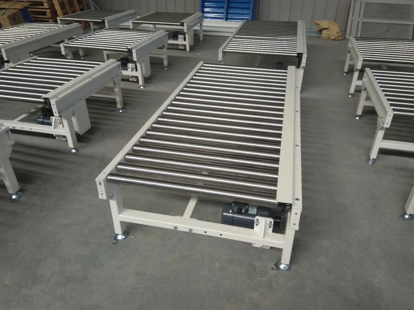 滾筒輸送機，青島樂途行工業設備有限公司